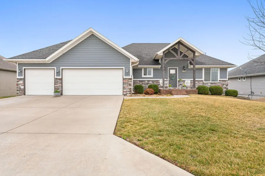 1201 S Natchez Road, Republic, MO 65738 - #2