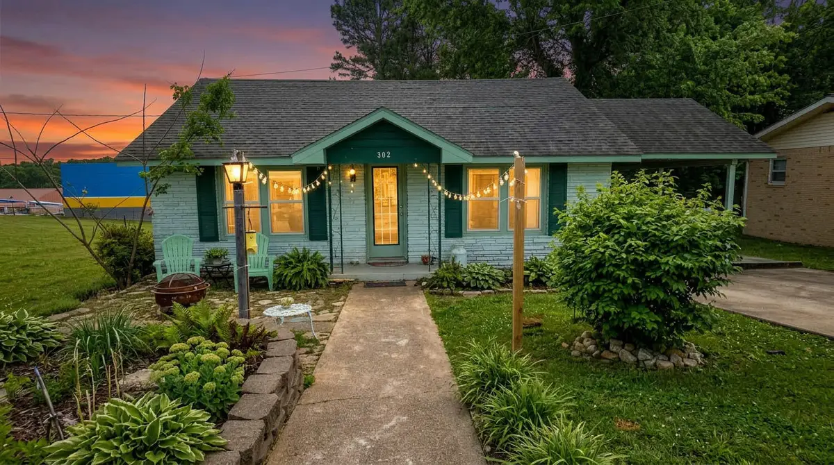 302 Vine Street, Alton, MO 65606 - #1