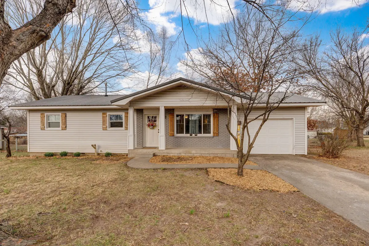 710 Filmore Street, Mount Vernon, MO 65712 - #1