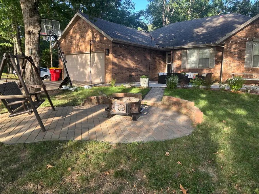 184 N Apricot Court, Nixa, MO 65714 - #3