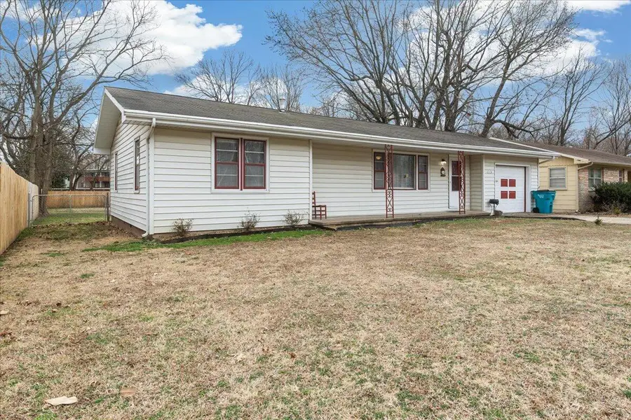 2176 E Cinderella Road, Springfield, MO 65804 - #2