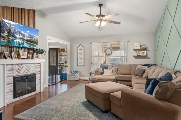 408 W Pine Street, Willard, MO 65781