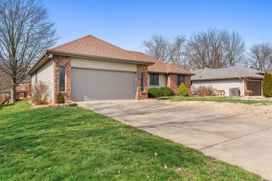 3443 S Bellhurst Avenue, Springfield, MO 65804 - #3