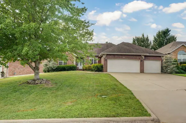 3862 W Vincent Drive, Springfield, MO 65810