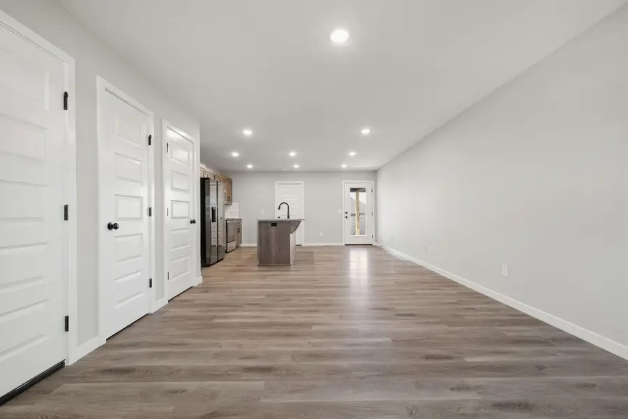 829 S Parkside Circle, Nixa, MO 65714 - #3