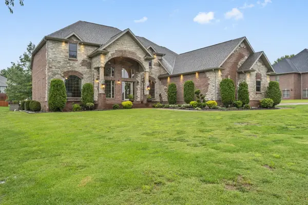 2421 Candlebark Lane, Lebanon, MO 65536