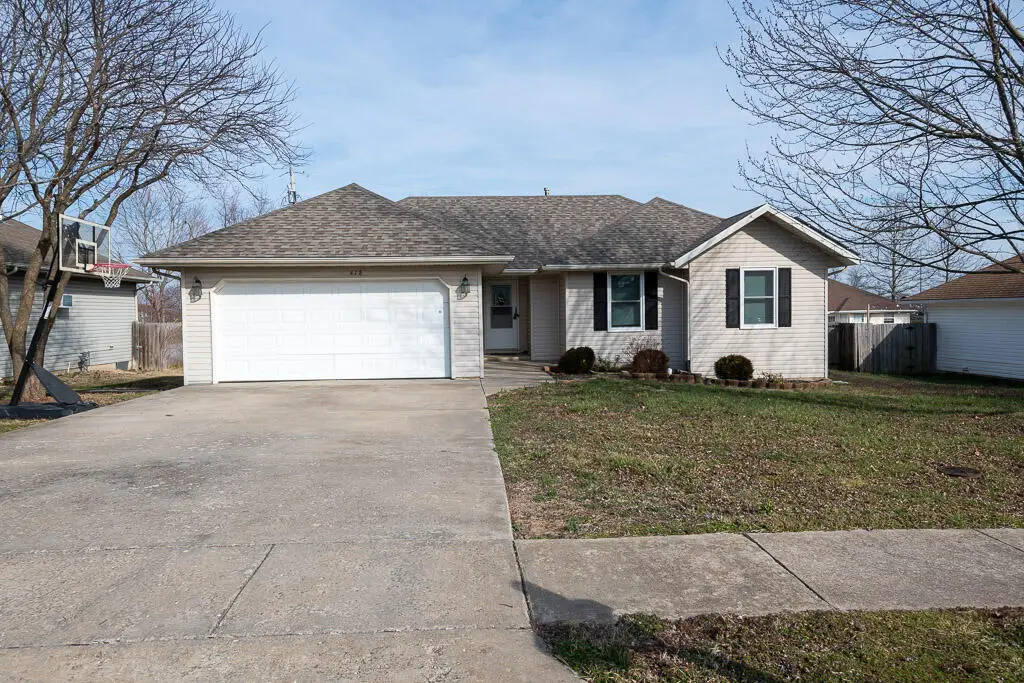 418 S Teakwood Avenue, Republic, MO 65738 - #1