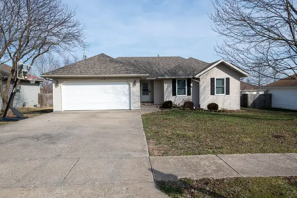 418 S Teakwood Avenue, Republic, MO 65738