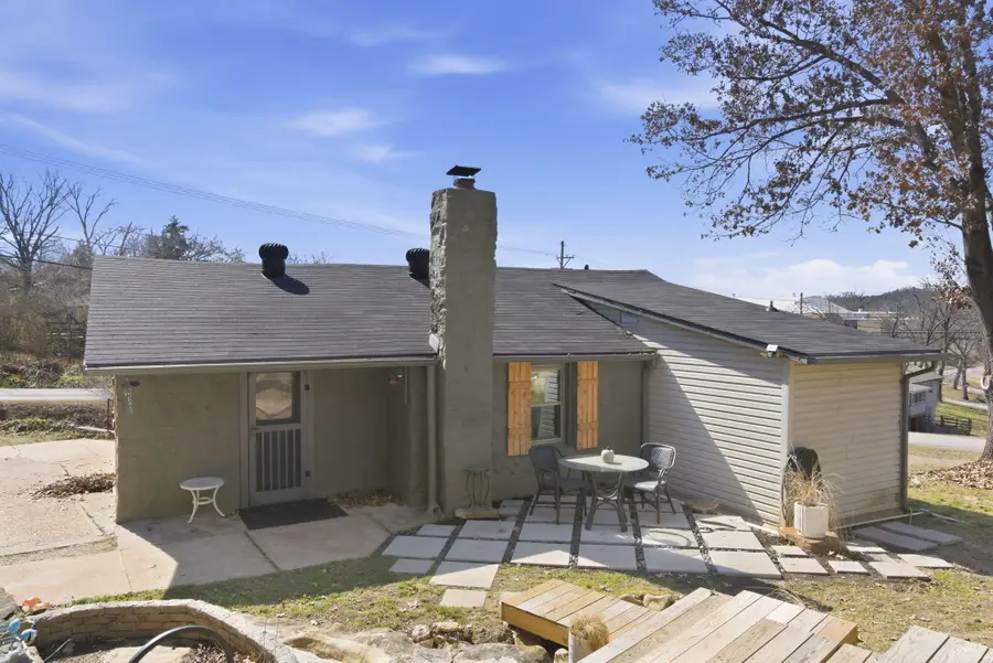 495 Evergreen Avenue, Hollister, MO 65672 - #3