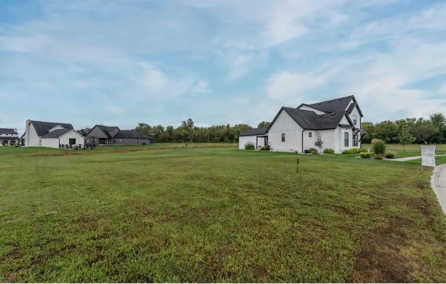 952 E Valley Trail Drive, Republic, MO 65738 - #2