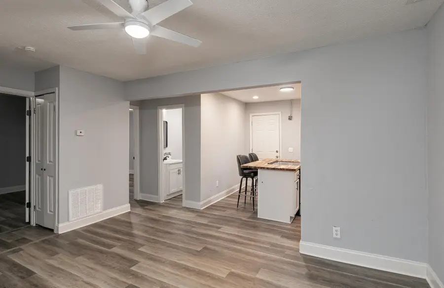 622 N Lafontaine Avenue, Springfield, MO 65802 - #3