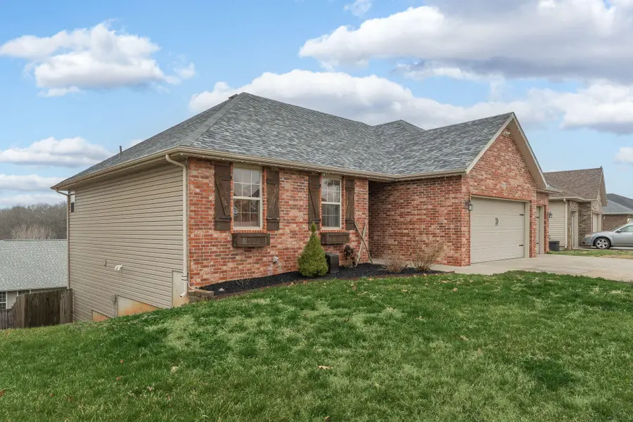 849 S Cobble Creek Boulevard, Nixa, MO 65714 - #2