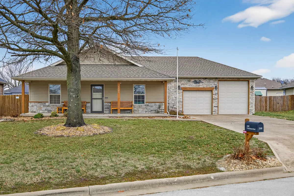 2105 W Mcclernon Street, Springfield, MO 65803 - #1