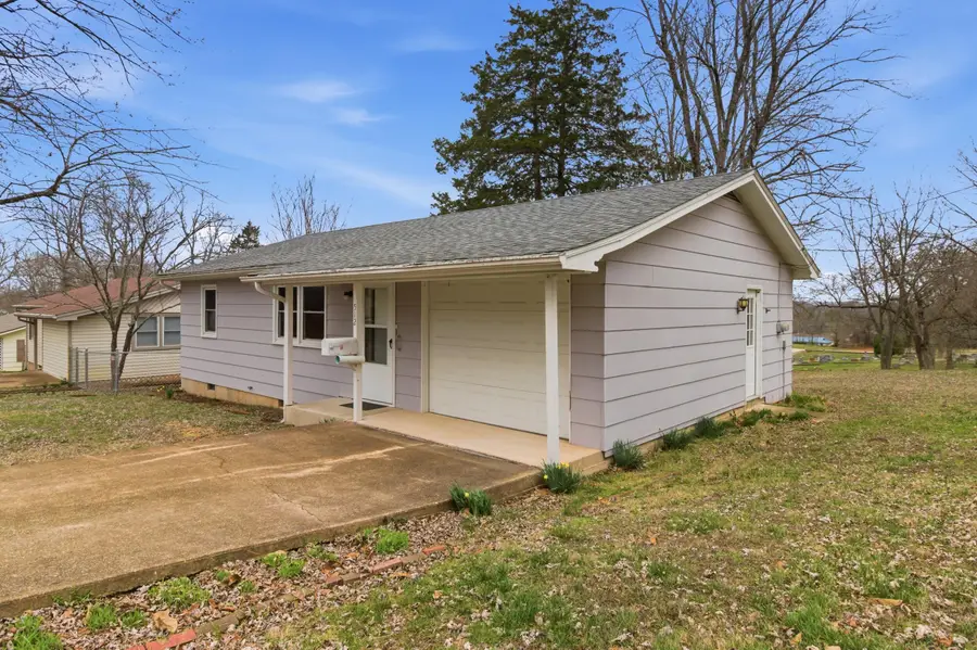 512 Johnson Street, West Plains, MO 65775 - #3