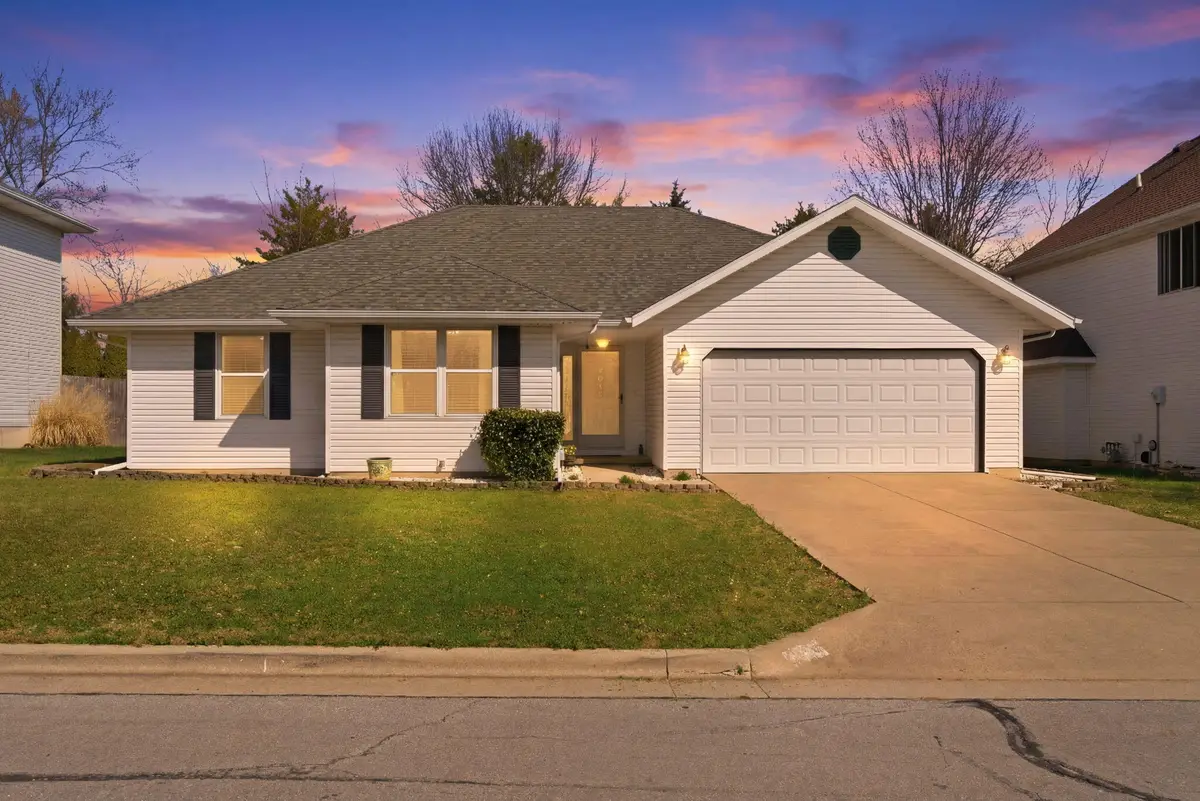 3045 W Darby Street, Springfield, MO 65810 - #1