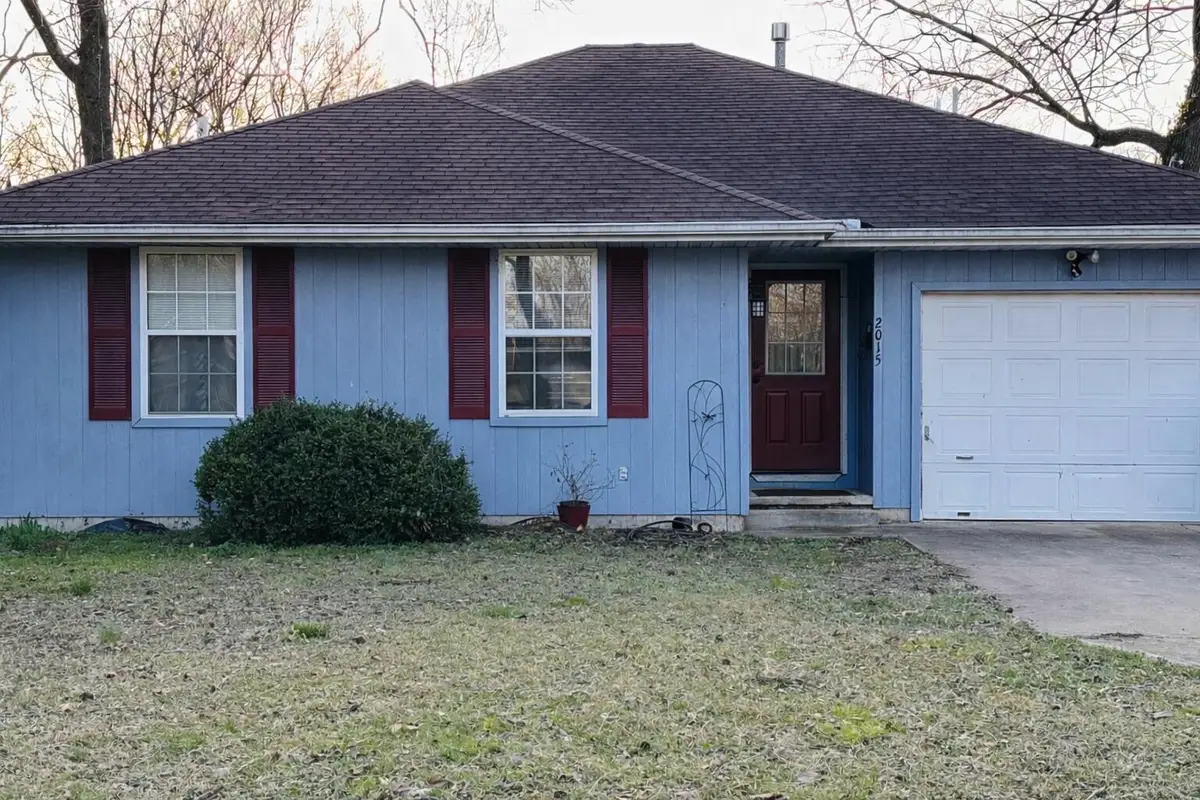 2015 N Benton Avenue, Springfield, MO 65803 - #1