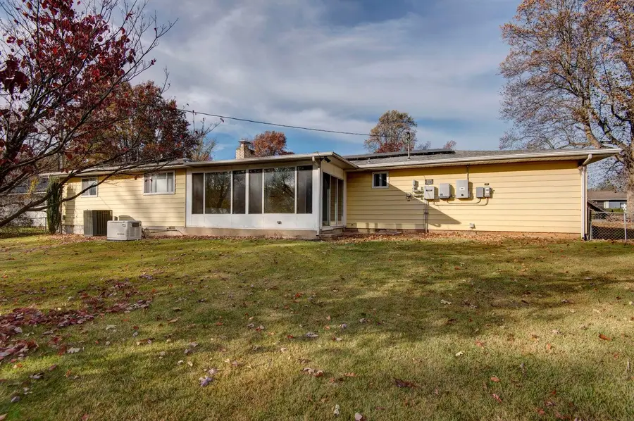 144 S Redbud Avenue, Republic, MO 65738 - #3