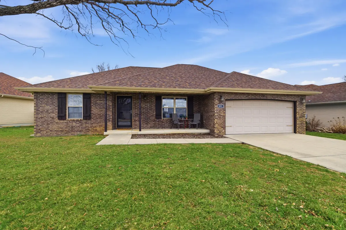 891 W Pembrook Avenue, Nixa, MO 65714 - #1