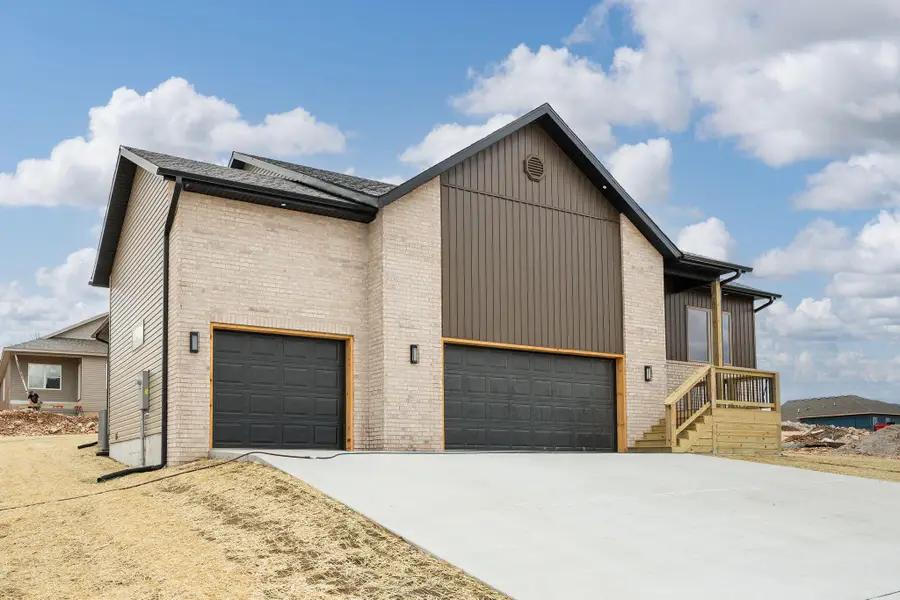 1006 W Pebblebrooke Drive, Ozark, MO 65721 - #2