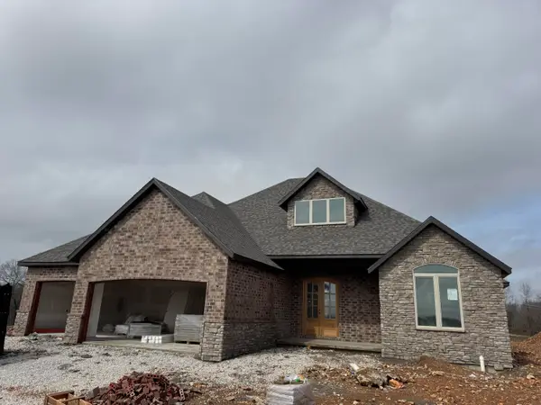 704 W Savanna Court, Nixa, MO 65714