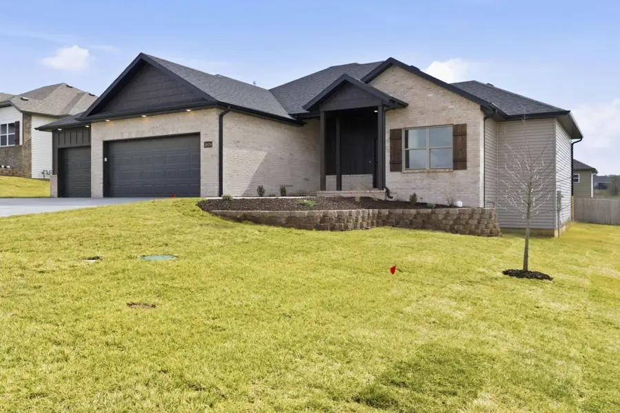 2624 W Webb Road, Ozark, MO 65721 - #2