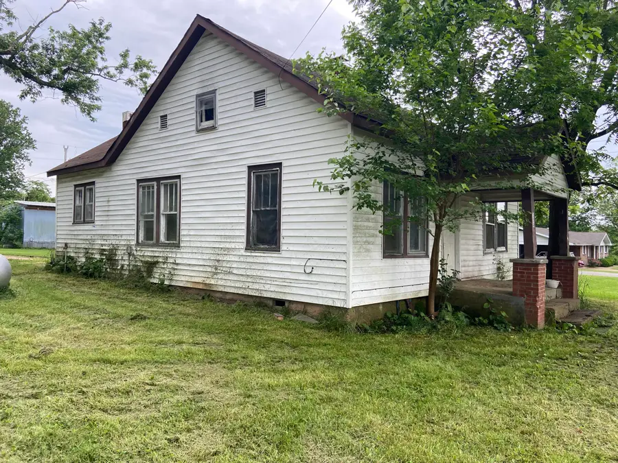 134 College Avenue, Licking, MO 65542 - #2