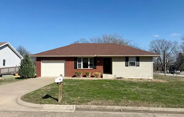 1409 S Schrock Street, El Dorado Springs, MO 64744
