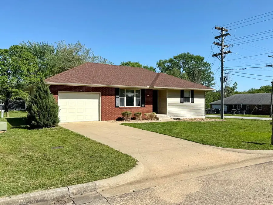 1409 S Schrock Street, El Dorado Springs, MO 64744 - #2