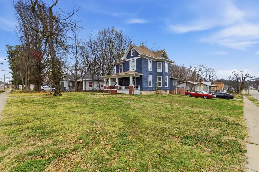 1450 N Broadway Avenue, Springfield, MO 65802 - #3