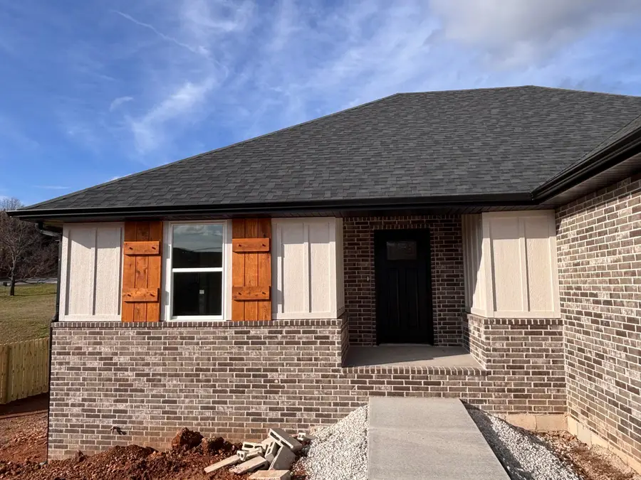 1197 W Warren Avenue, Ozark, MO 65721 - #2