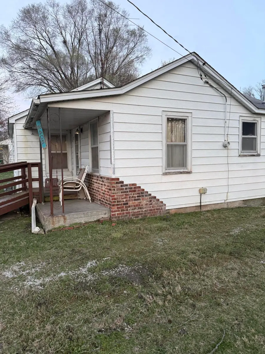 2406 E Commercial Street, Springfield, MO 65803 - #3