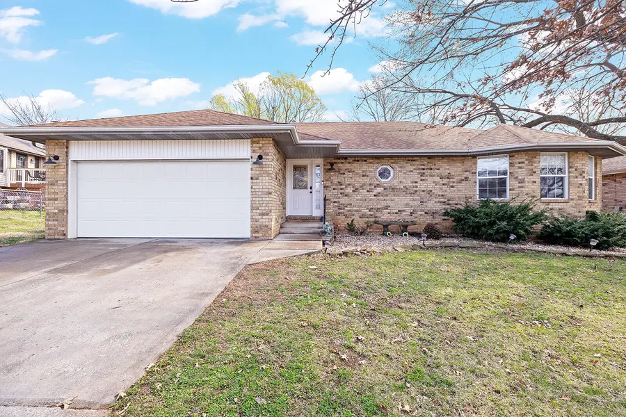 2722 S Meadowlark Avenue, Springfield, MO 65807 - #2