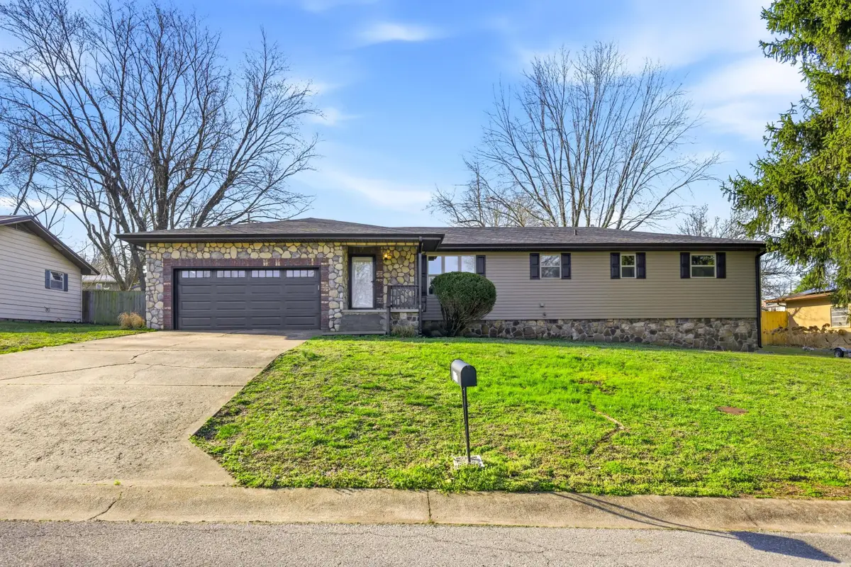 605 Joy Street, Neosho, MO 64850 - #1