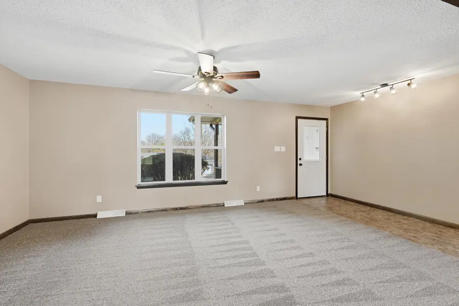 605 Joy Street, Neosho, MO 64850 - #3