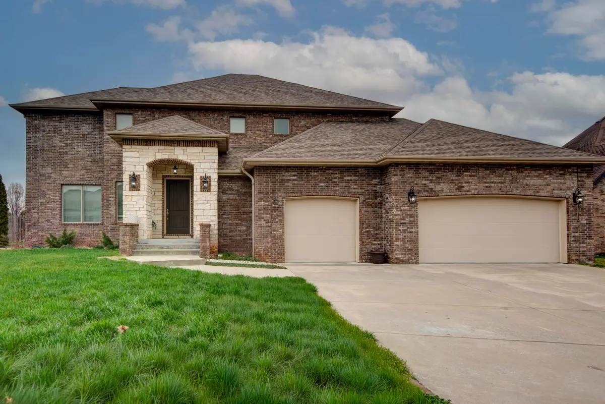 2437 E German Ivy, Springfield, MO 65804 - #1