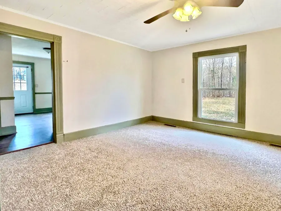 906 E Cale Street, Monett, MO 65708 - #2