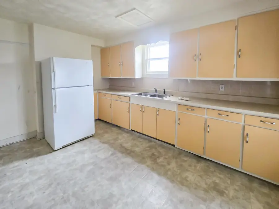 310 Maple Street, Cabool, MO 65689 - #3