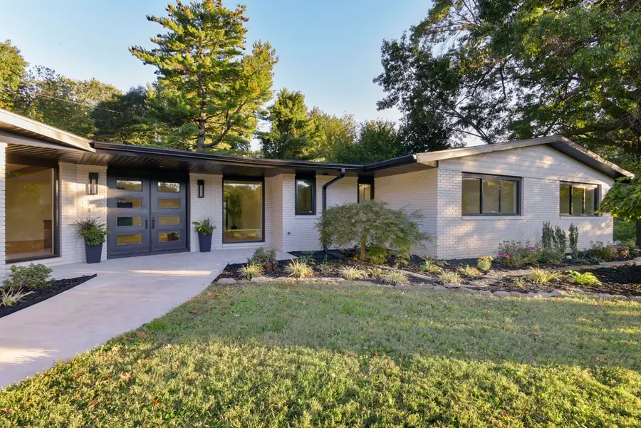 2274 S Edgewater Drive, Springfield, MO 65804 - #2