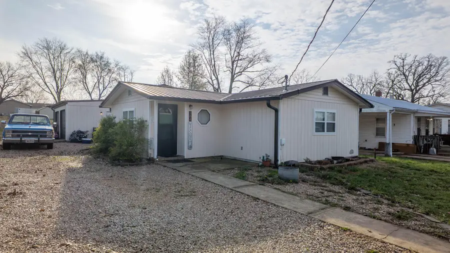 364 Rogers Avenue, Summersville, MO 65571 - #3