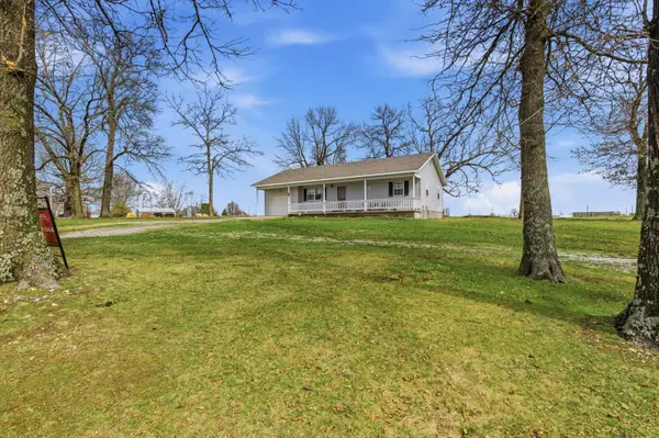 204 N Summit Street, Exeter, MO 65647