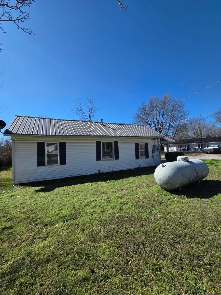 320 N Elgin Avenue, Bolivar, MO 65613 - #3