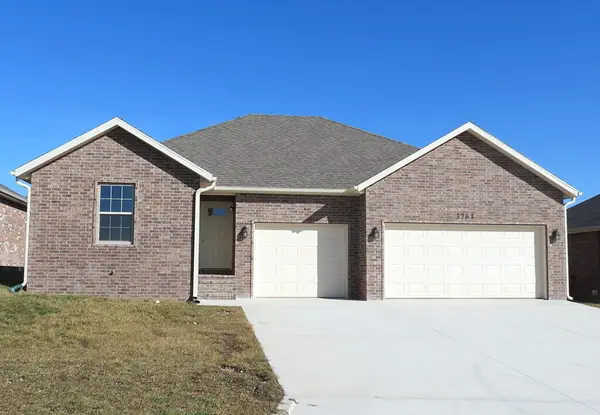 3761 W Freeman Street, Bolivar, MO 65613