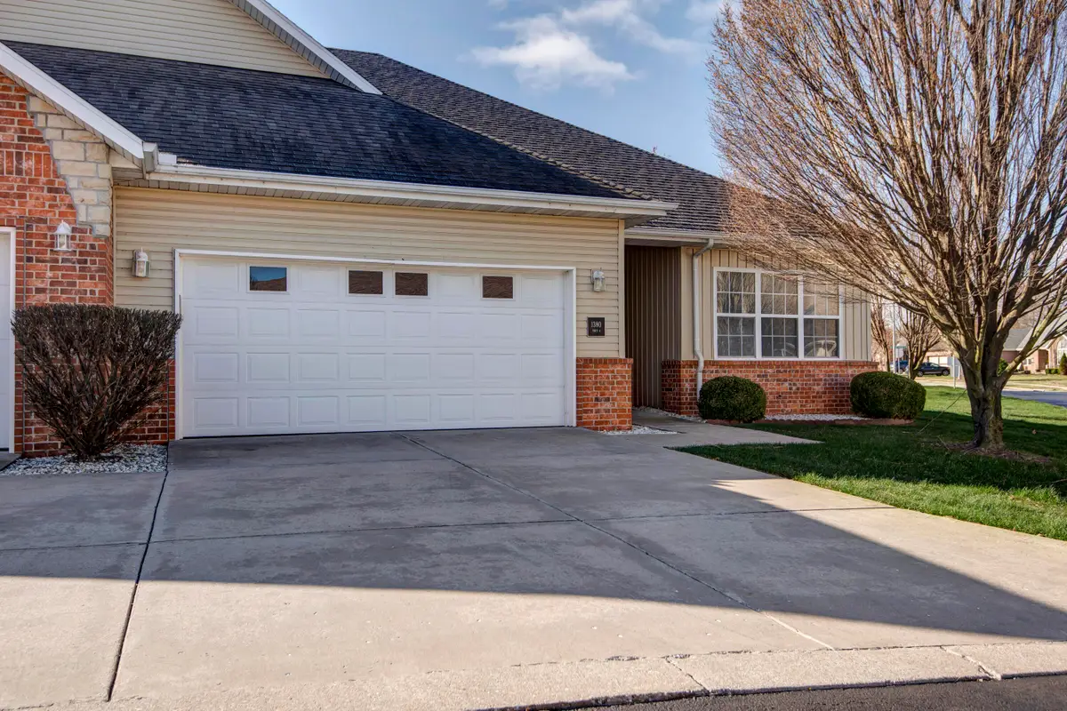 1380 N Sandy Creek Circle #Unit 4, Nixa, MO 65714 - #1