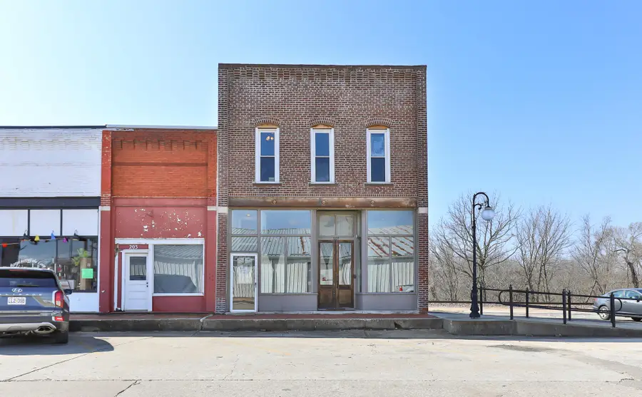 207 W Main Street, Ash Grove, MO 65604 - #2