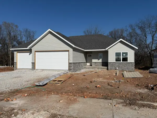1478 N Collins Drive, Republic, MO 65738