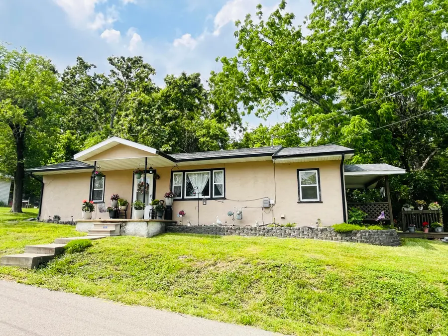 720 Highland Street, Cabool, MO 65689 - #3