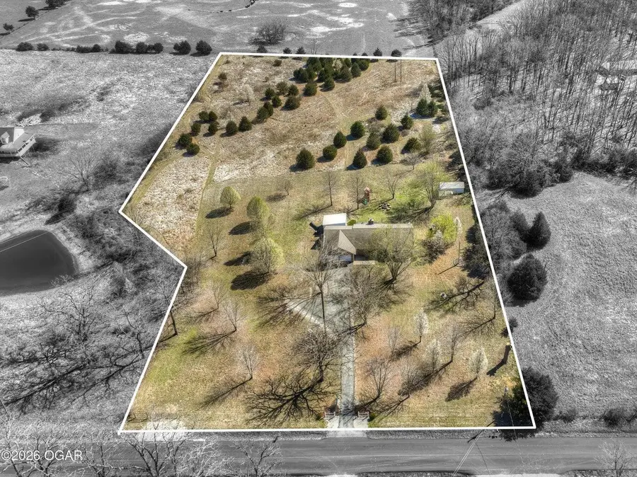 8247 Goldfinch Road, Neosho, MO 64850 - #2