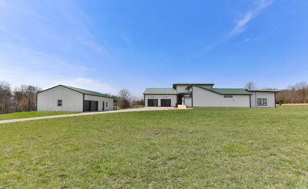 357 E State Highway Ww, Springfield, MO 65803