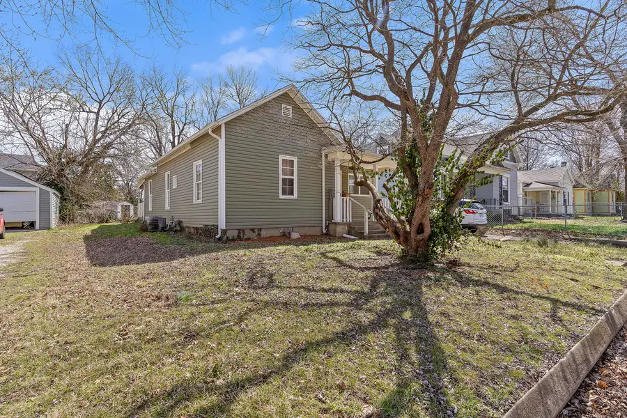 900 S Missouri Avenue, Springfield, MO 65806 - #3