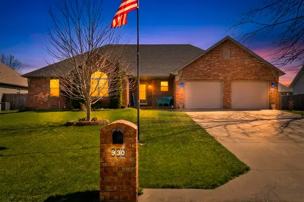 930 Brookside Drive, Marshfield, MO 65706